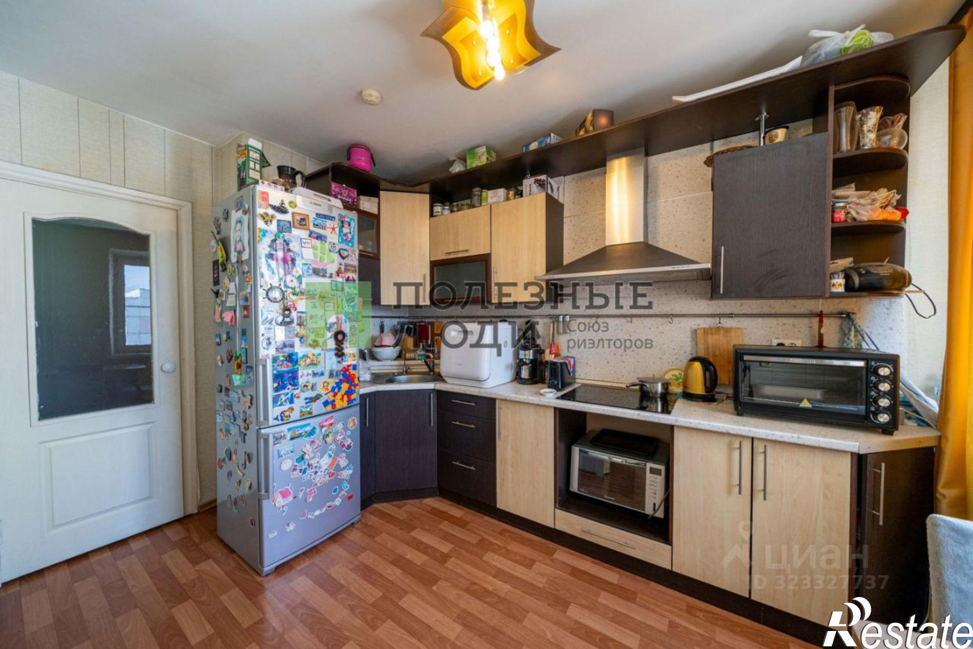 Купить квартиру за 8 150 000 рублей на ул Морозова Павла Леонтьевича, 94