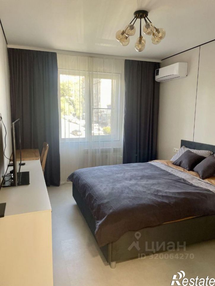 2-комн квартира улица Лейтенанта Шмидта, 34,  д. 34