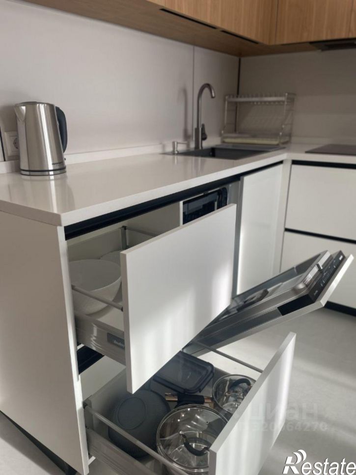 2-комн квартира улица Лейтенанта Шмидта, 34,  д. 34