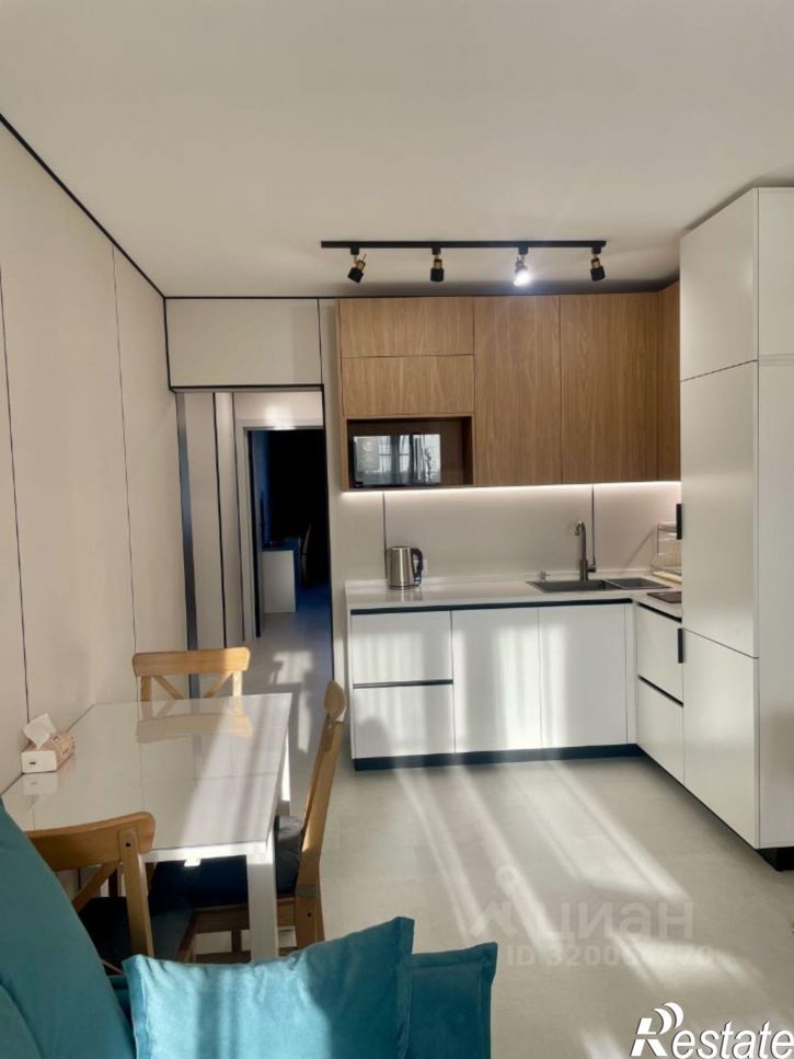 2-комн квартира улица Лейтенанта Шмидта, 34,  д. 34