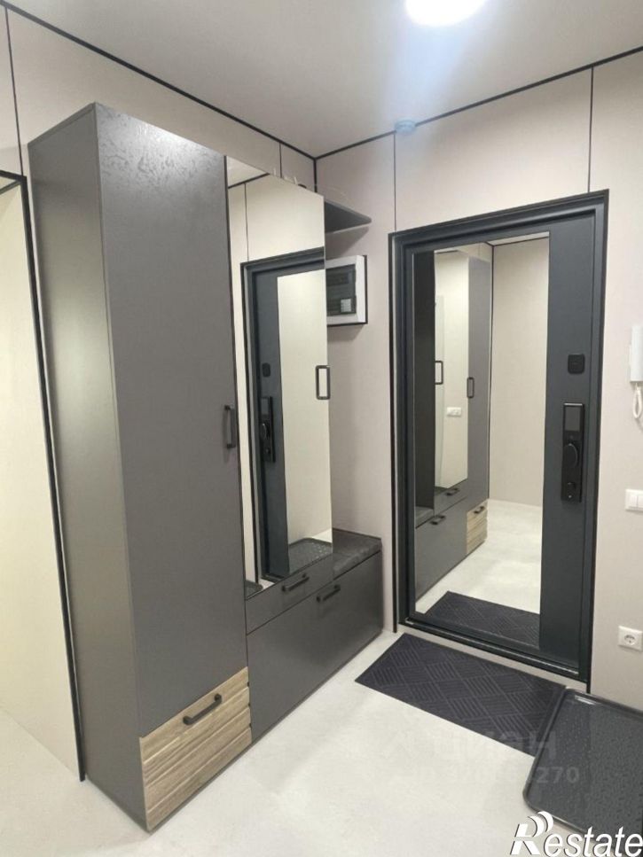 2-комн квартира улица Лейтенанта Шмидта, 34,  д. 34