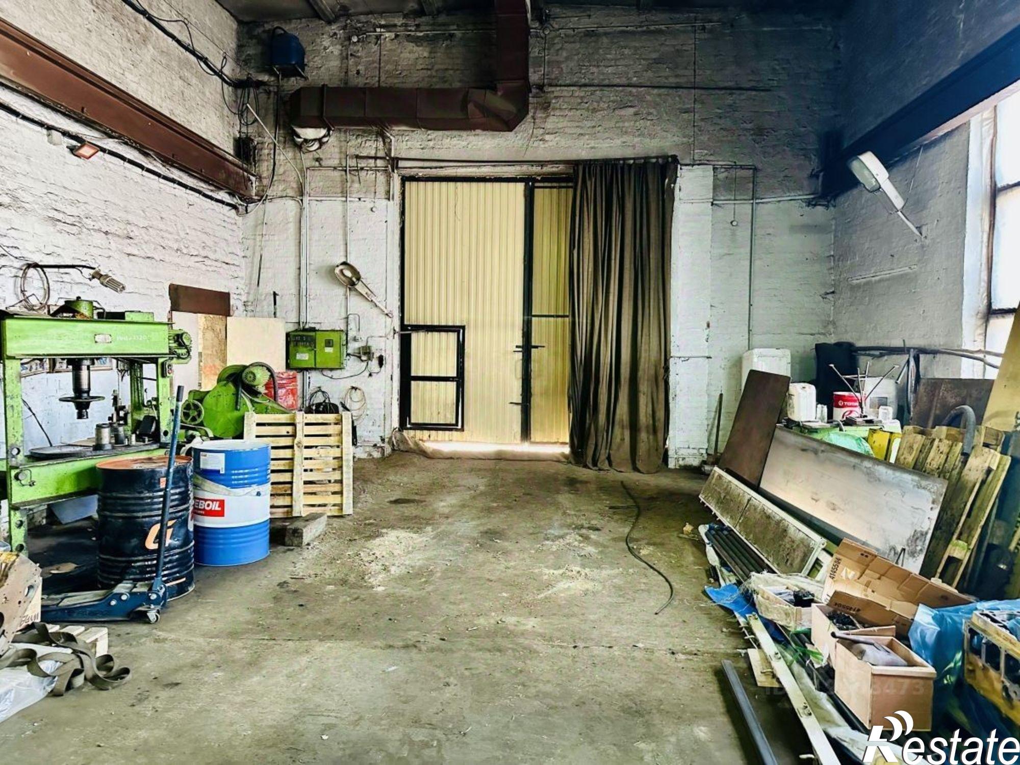 Сдать складское помещение за 254 700 рублей на Воронежский проезд, 4