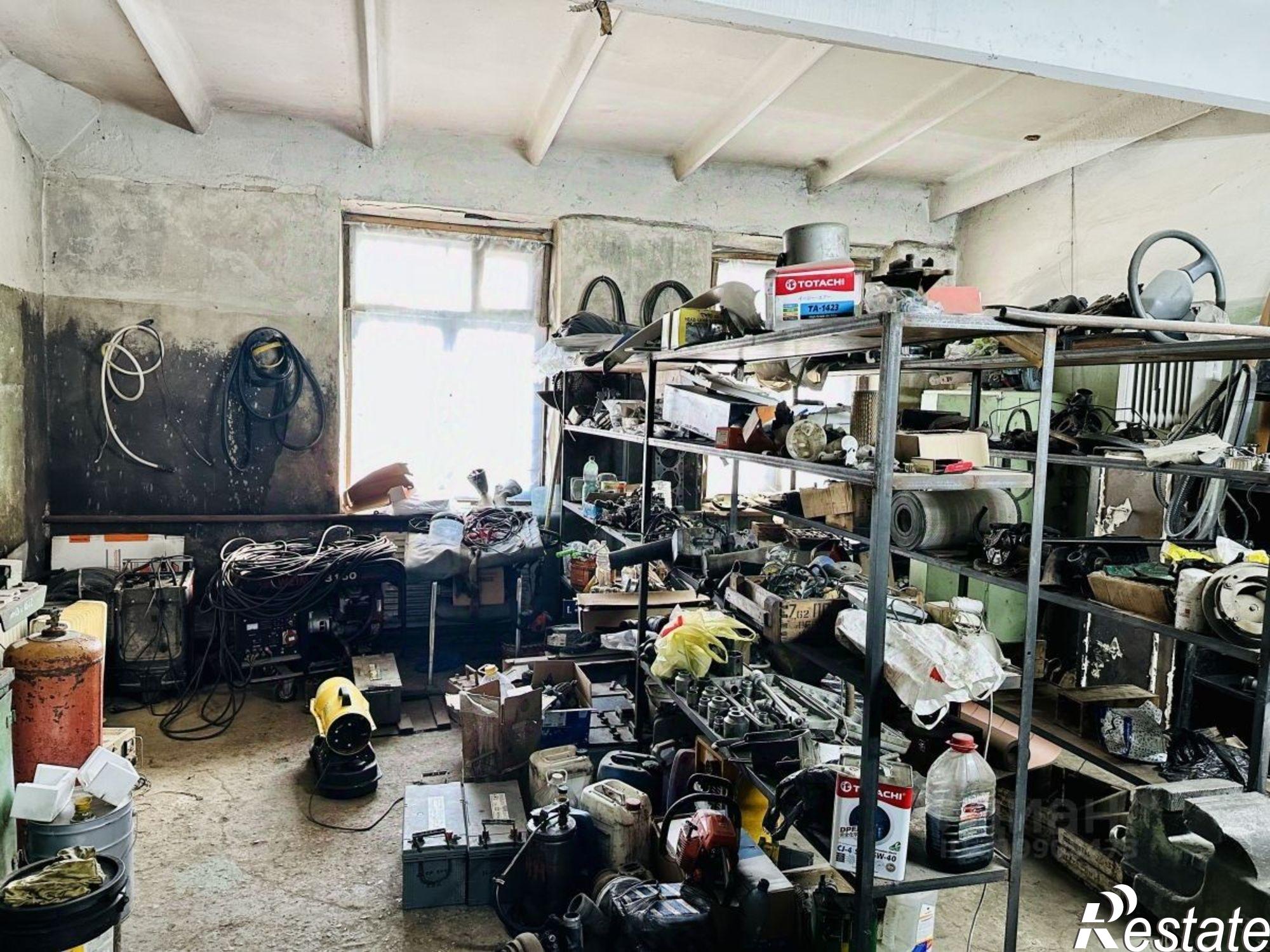 Сдать складское помещение за 254 700 рублей на Воронежский проезд, 4