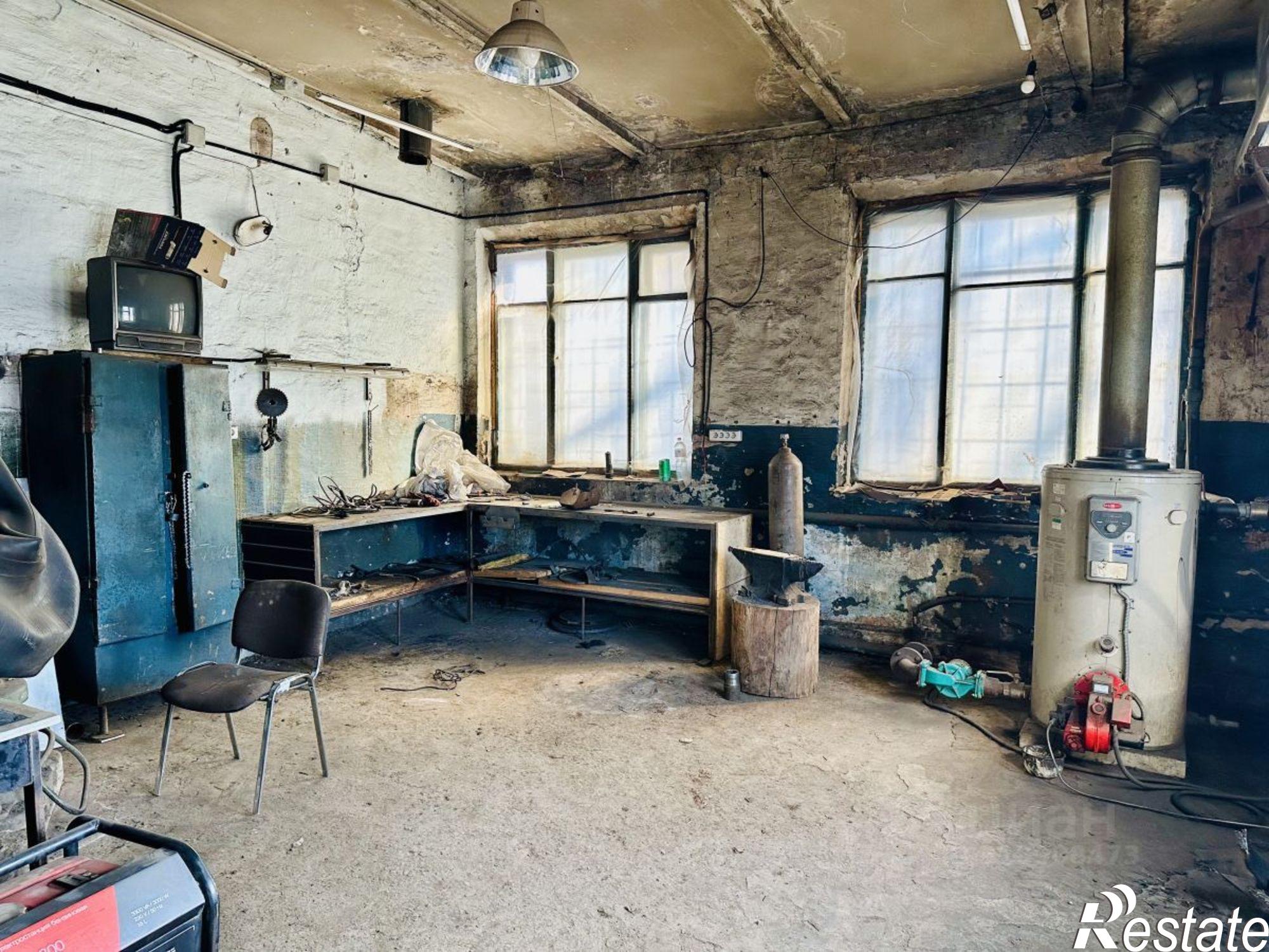 Сдать складское помещение за 254 700 рублей на Воронежский проезд, 4