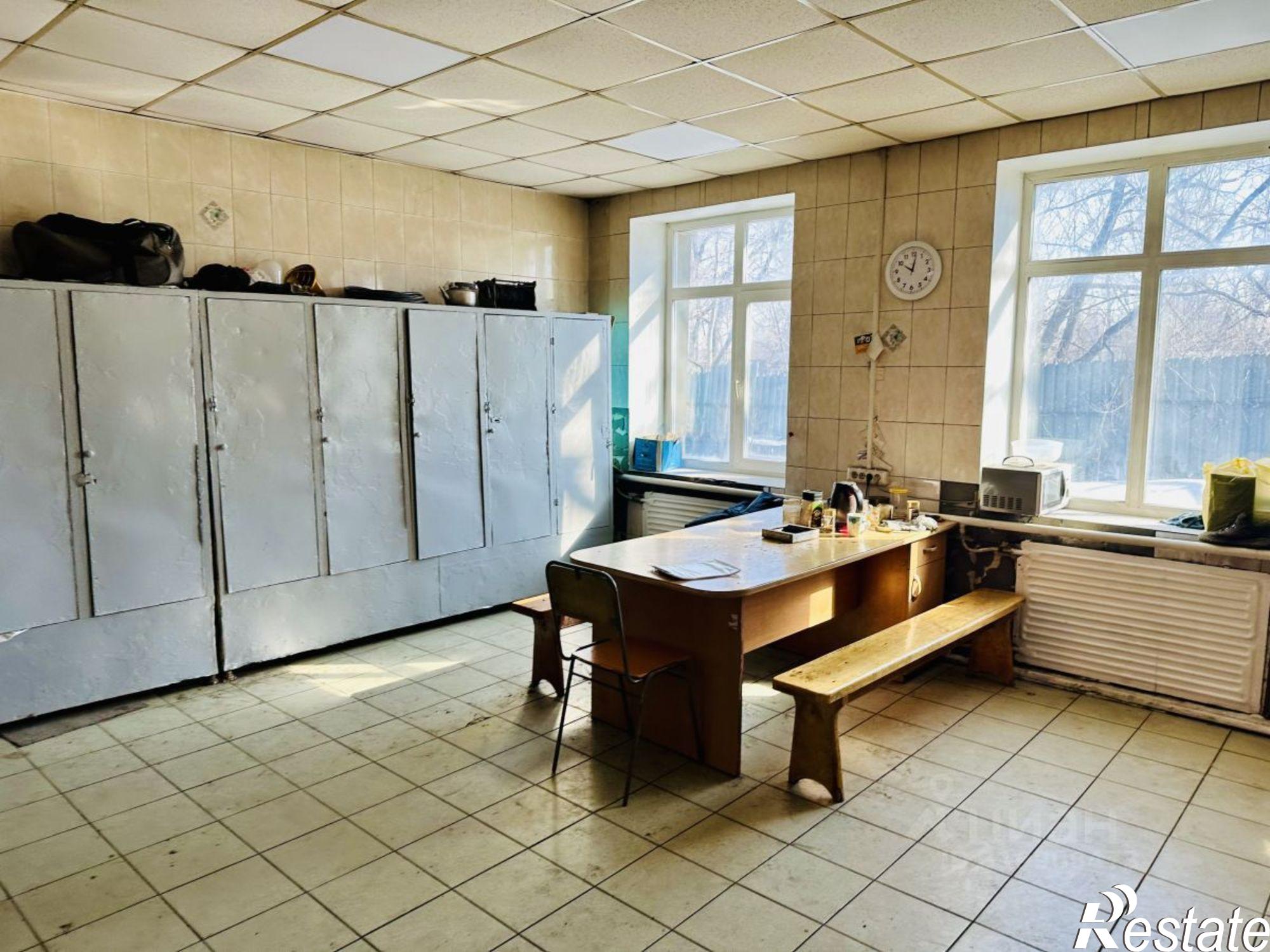 Сдать складское помещение за 254 700 рублей на Воронежский проезд, 4