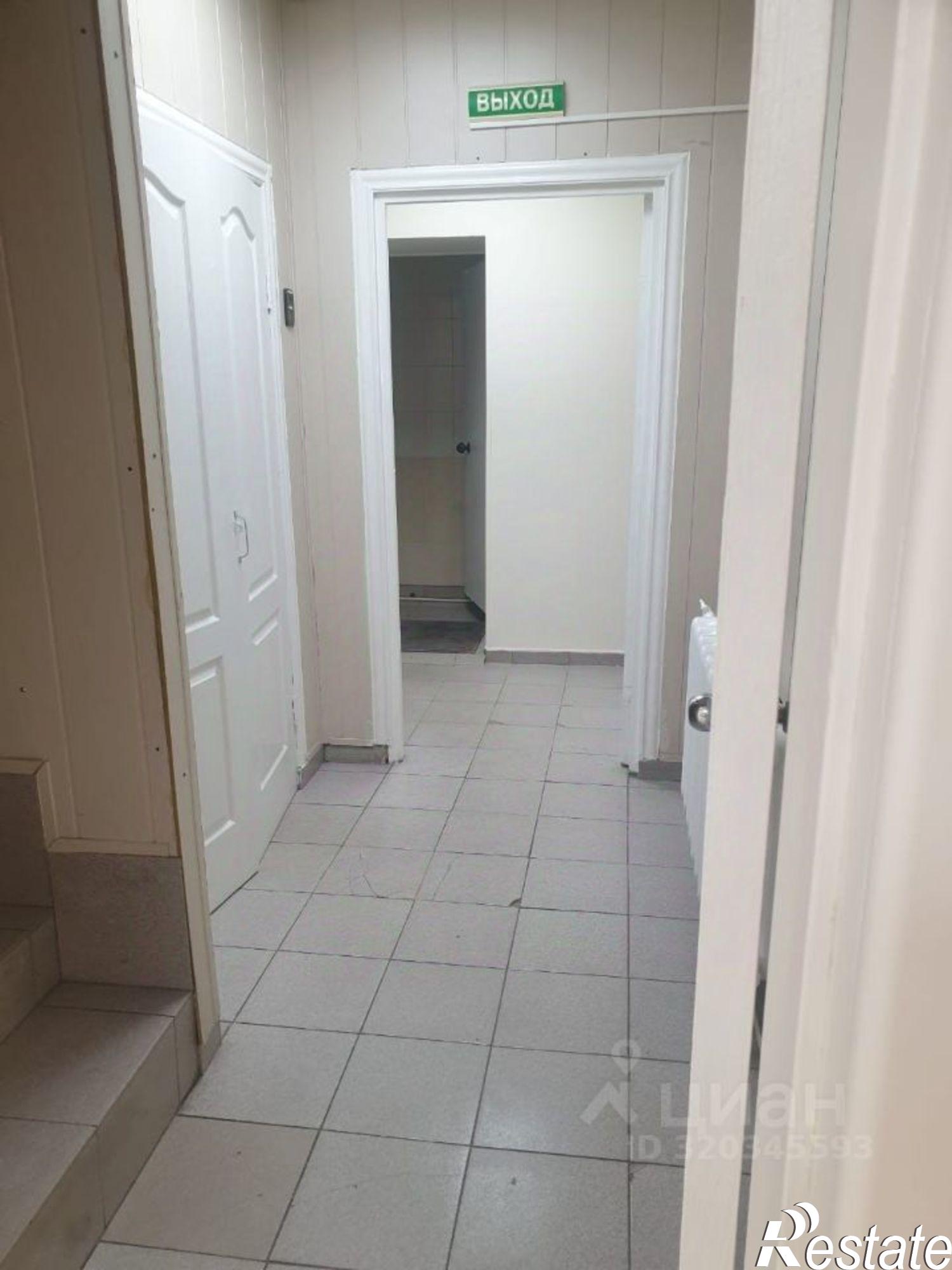 Сдать торговое помещение за 152 500 рублей на улица Льва Толстого, 15