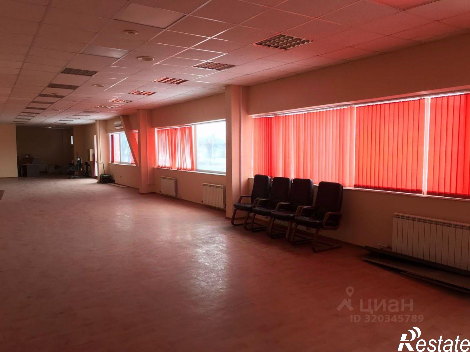 Сдать торговое помещение за 140 000 рублей на Промышленная улица, 13