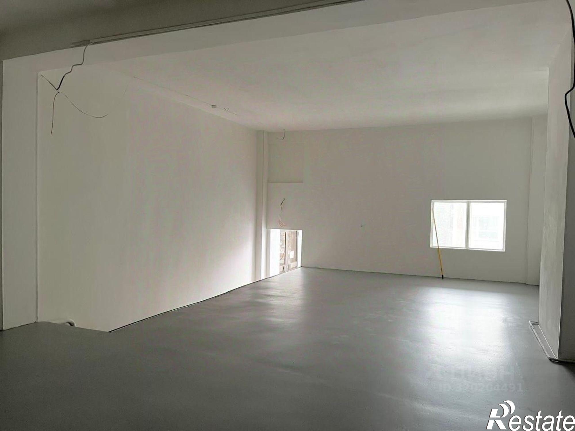 Сдать торговое помещение за 225 000 рублей на улица Серышева, 22