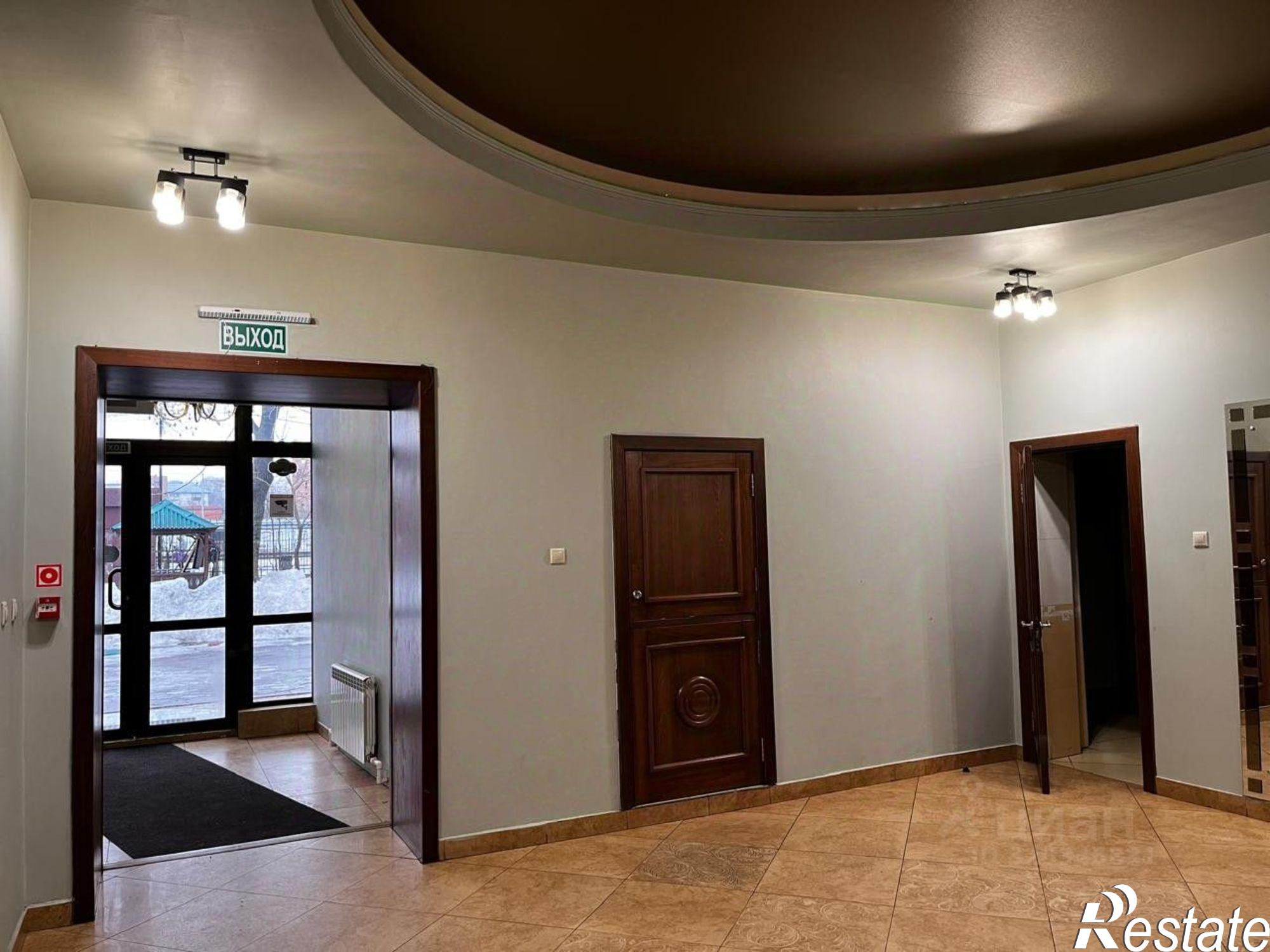 Сдать торговое помещение за 422 000 рублей на Краснореченская улица, 109