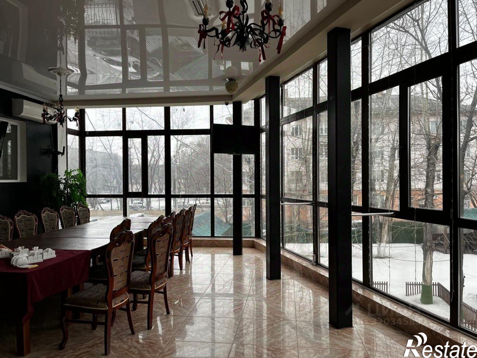 Сдать торговое помещение за 422 000 рублей на Краснореченская улица, 109