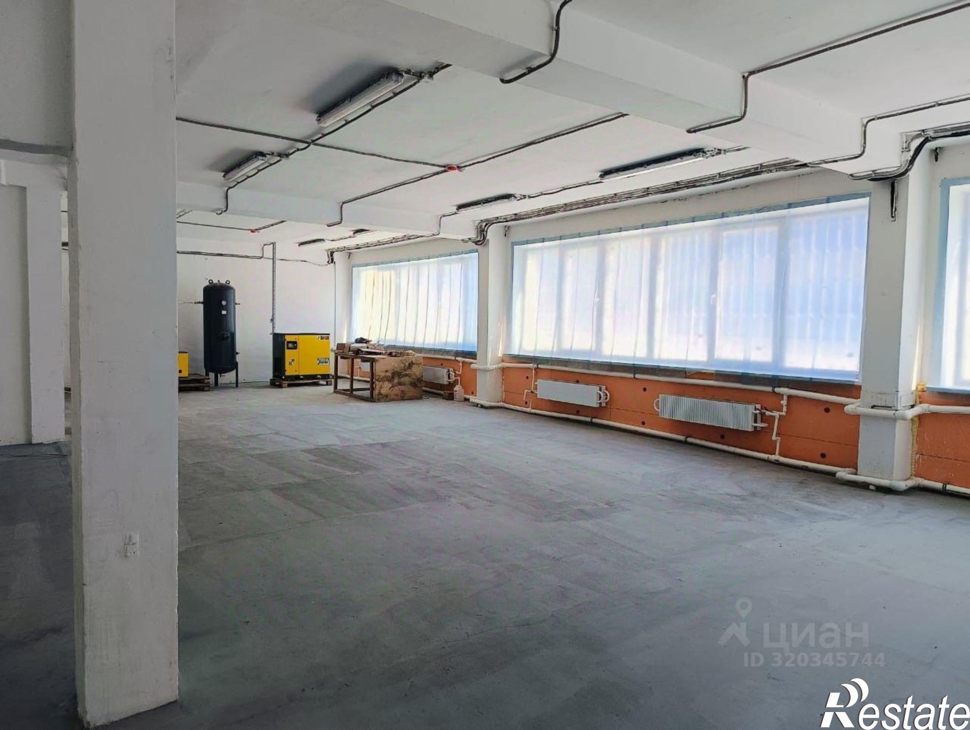 Сдать складское помещение за 450 000 рублей на улица Суворова, 82