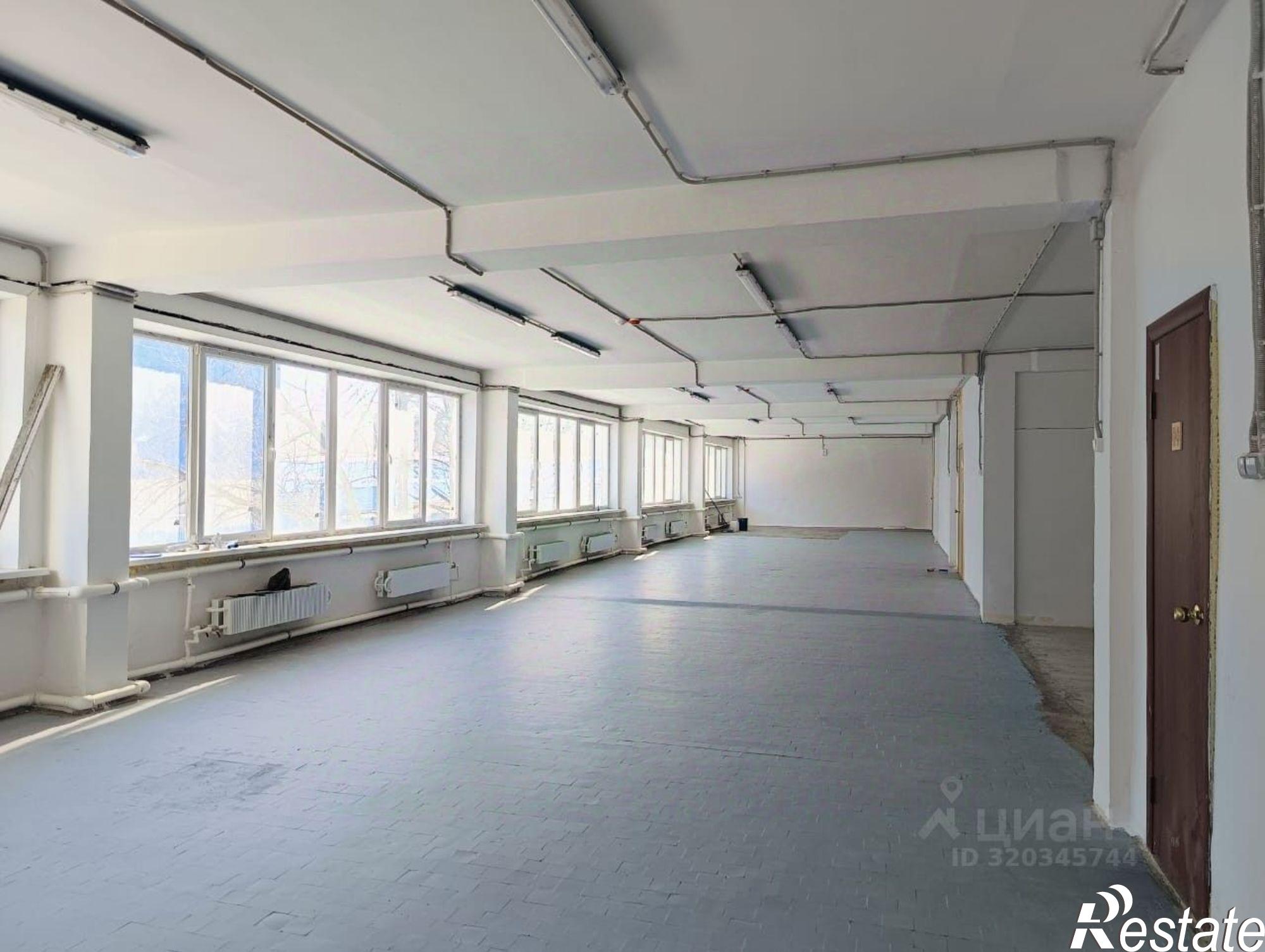 Сдать складское помещение за 450 000 рублей на улица Суворова, 82