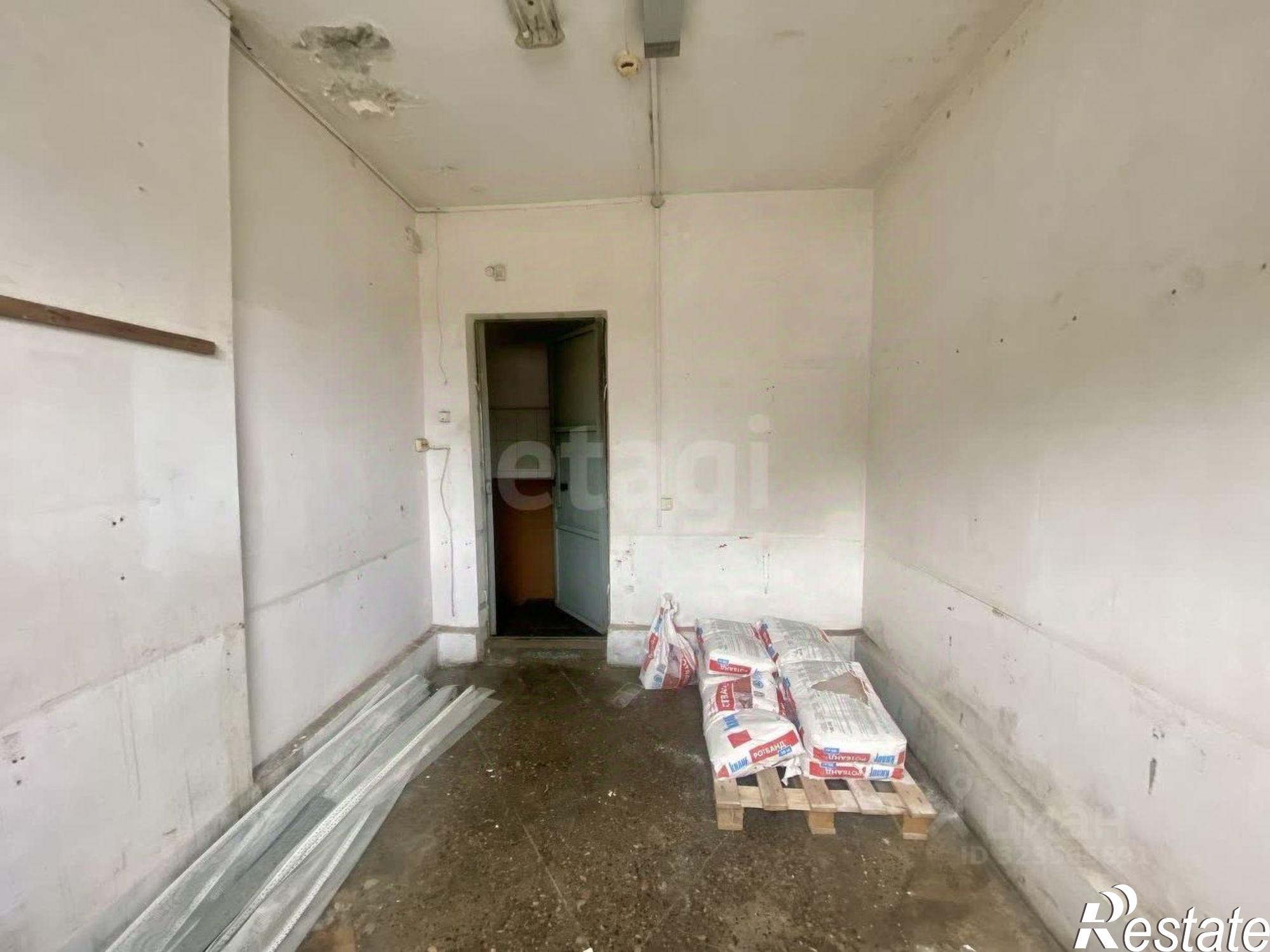 Сдать складское помещение за 100 000 рублей на улица Ухтомского, 40