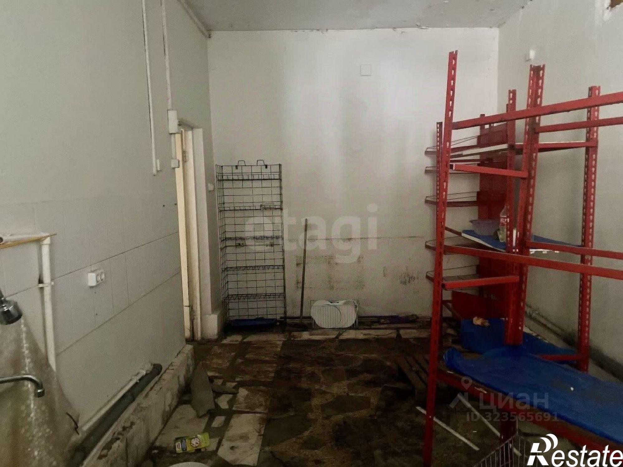 Сдать складское помещение за 100 000 рублей на улица Ухтомского, 40