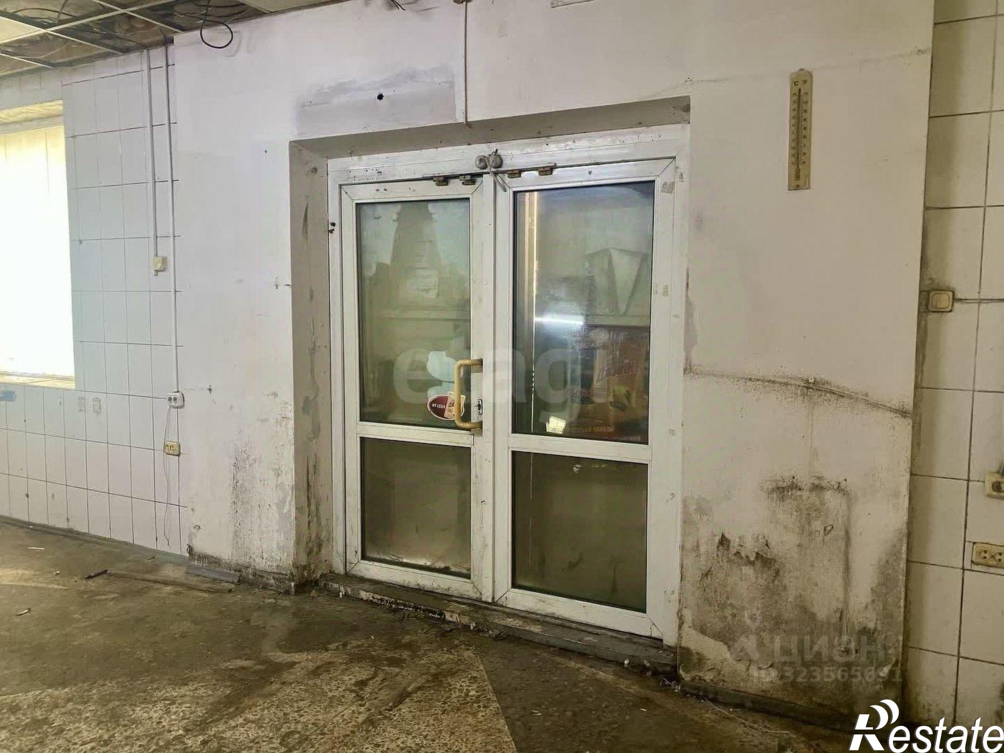 Сдать складское помещение за 100 000 рублей на улица Ухтомского, 40