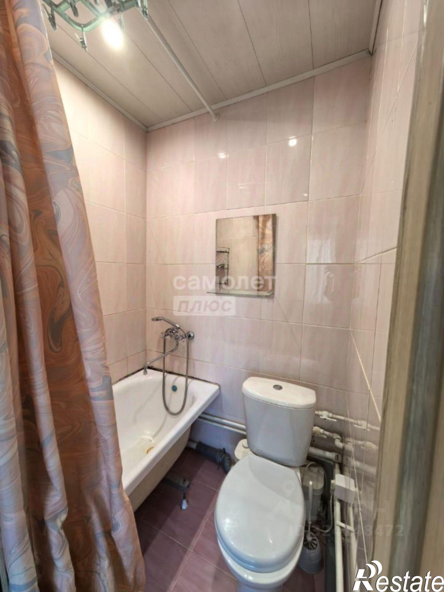 Купить комнату за 1 800 000 рублей на Краснореченская улица, 117А