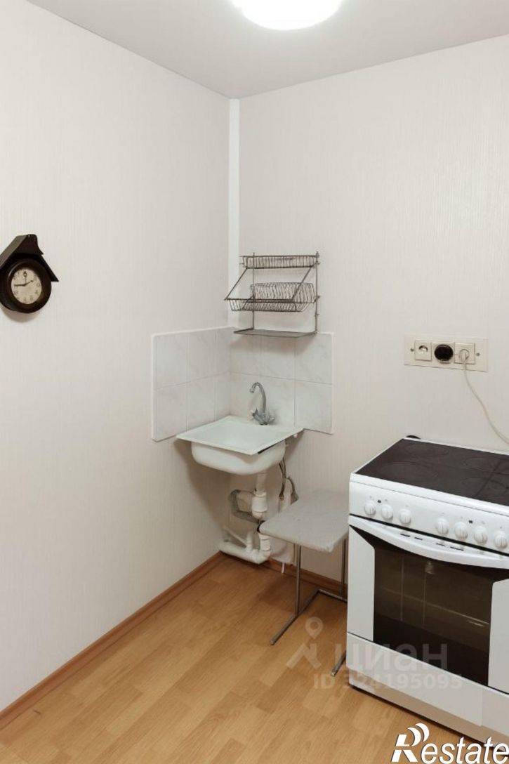 2-комн квартира переулок Дзержинского, 24,  д. 24