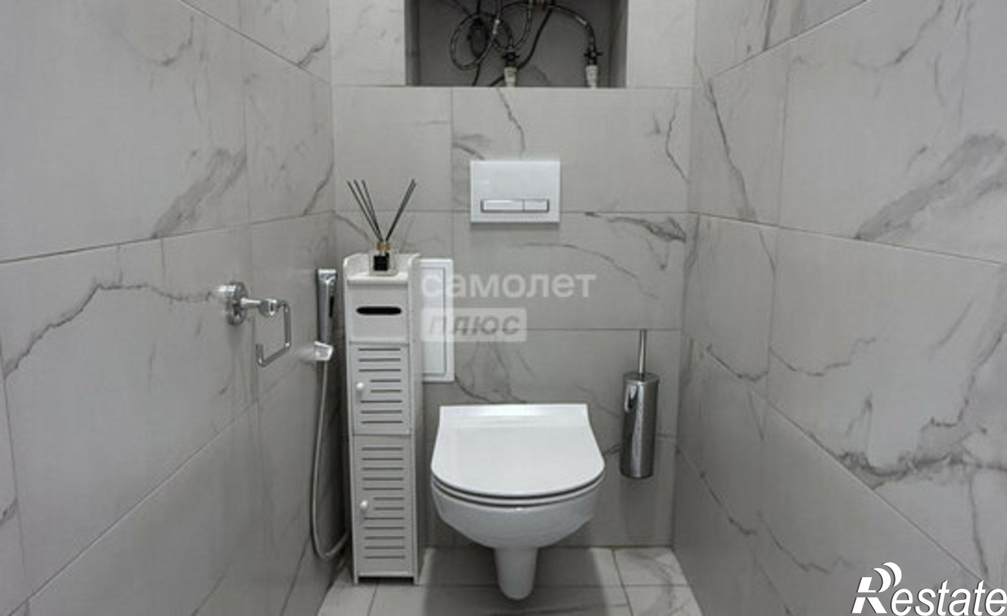 Купить квартиру за 8 800 000 рублей на Байкальский переулок, 8