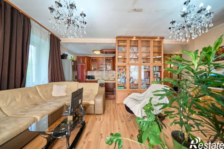 2-комн квартира улица Дзержинского, 74,  д. 74