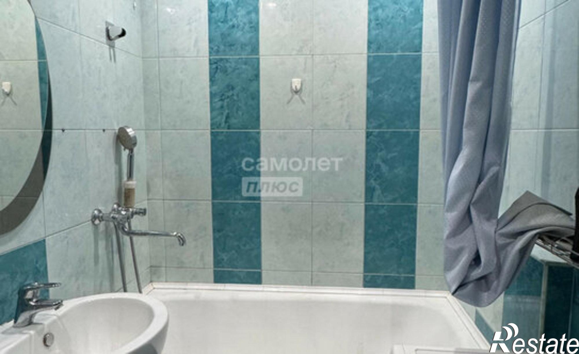 Купить квартиру за 3 998 000 рублей на ул Краснореченская, 205