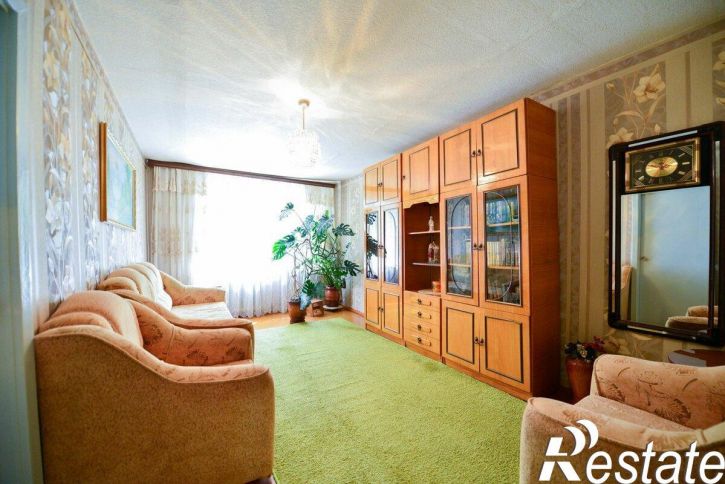 3-комн квартира Суворова , 42