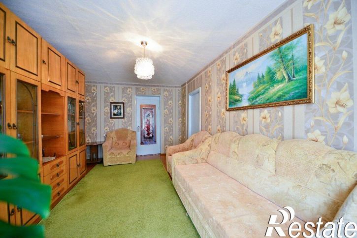 3-комн квартира Суворова , 42
