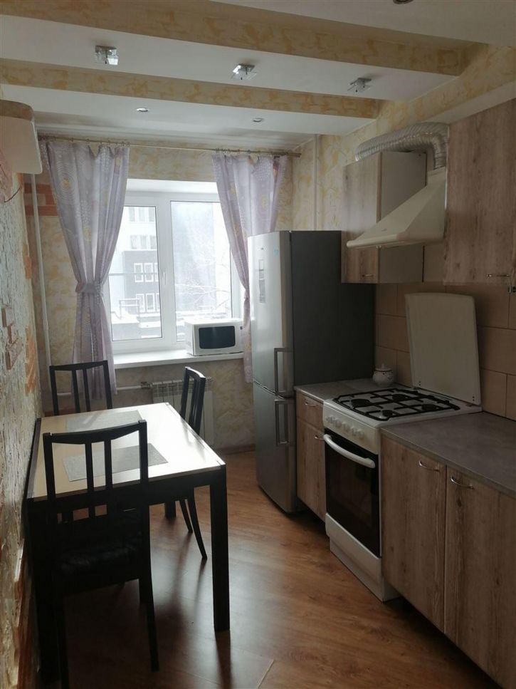 2-комн квартира ул Комсомольская, д. 28