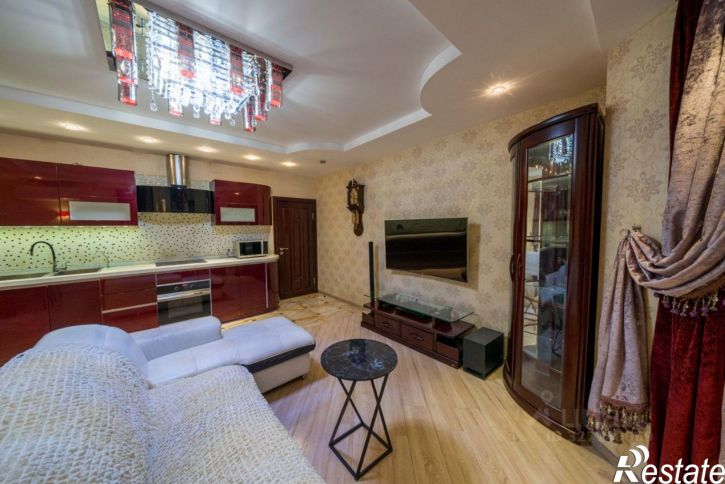 4-комн квартира Ленинградская улица, 35Б,  д. 35Б