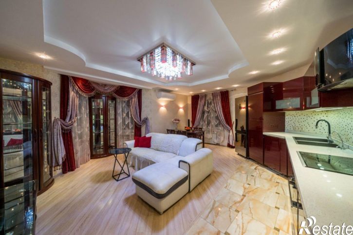4-комн квартира Ленинградская улица, 35Б,  д. 35Б