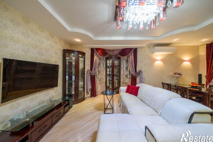 4-комн квартира Ленинградская улица, 35Б,  д. 35Б