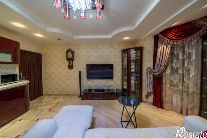 4-комн квартира Ленинградская улица, 35Б,  д. 35Б