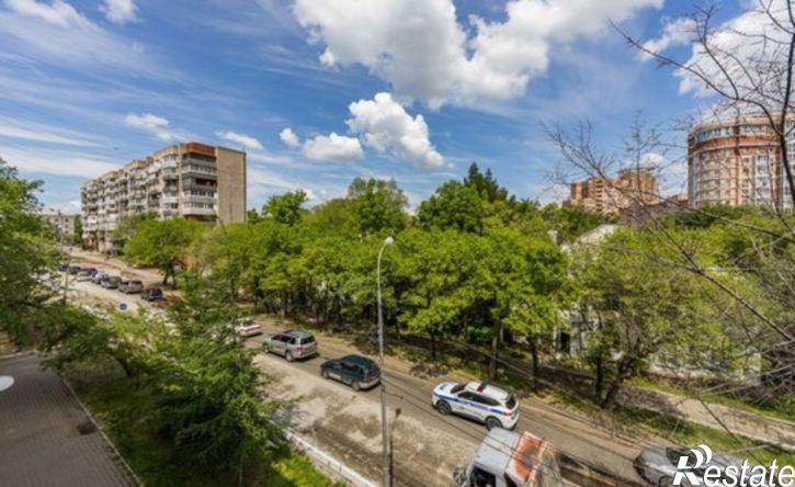 2-комн квартира улица Запарина, 15,  д. 15