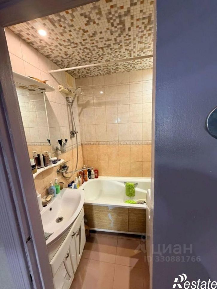 3-комн квартира Энергетик квартал, 9,  д. 9