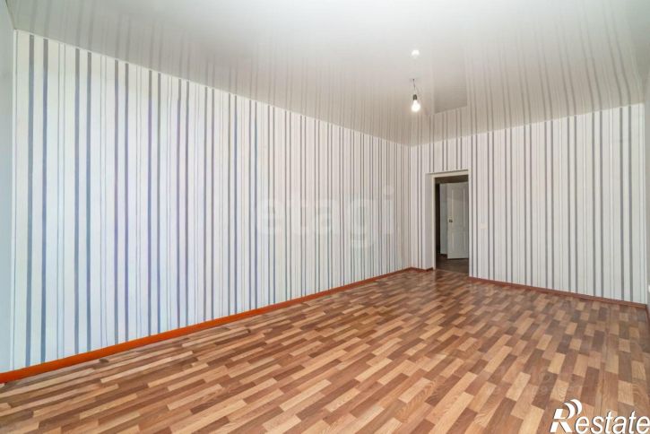 3-комн квартира улица Дзержинского, 4,  д. 4