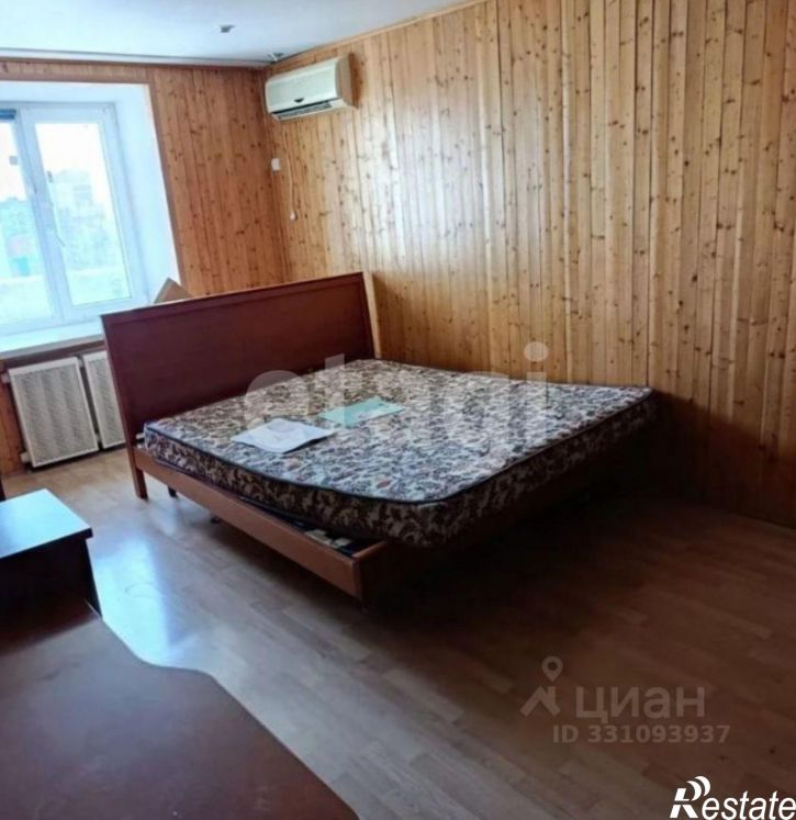 3-комн квартира улица Дзержинского, 4,  д. 4