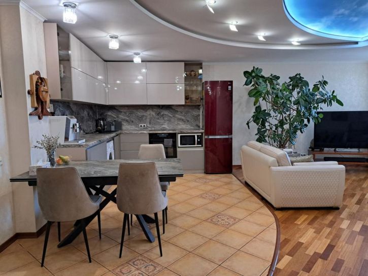 2-комн квартира Пушкина, 50