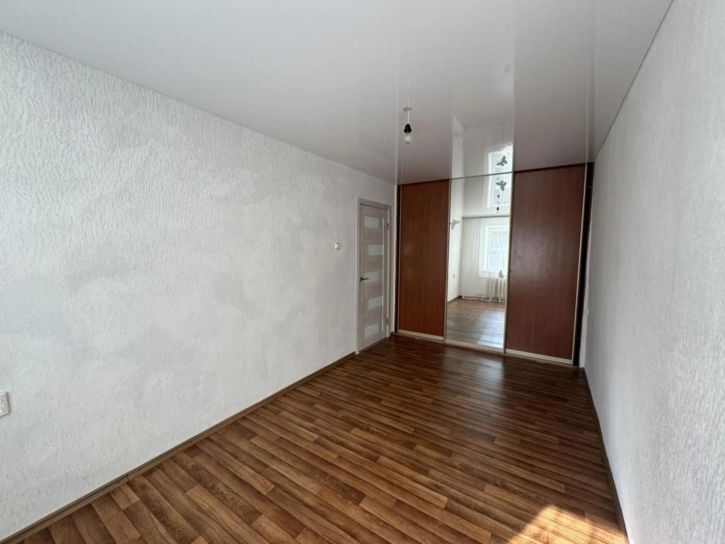 3-комн квартира Войкова, 18