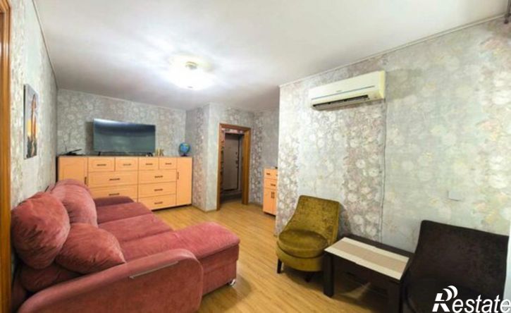 2-комн квартира улица Калинина, 130,  д. 130