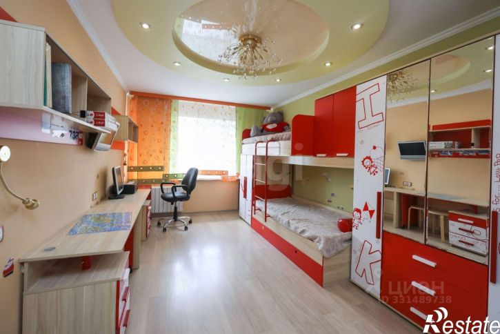 5-комн квартира улица Гамарника, 6А,  д. 6А