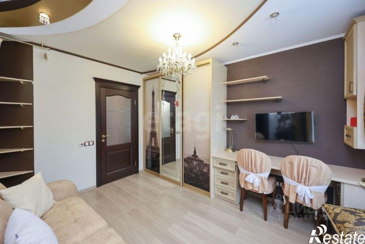 5-комн квартира улица Гамарника, 6А,  д. 6А