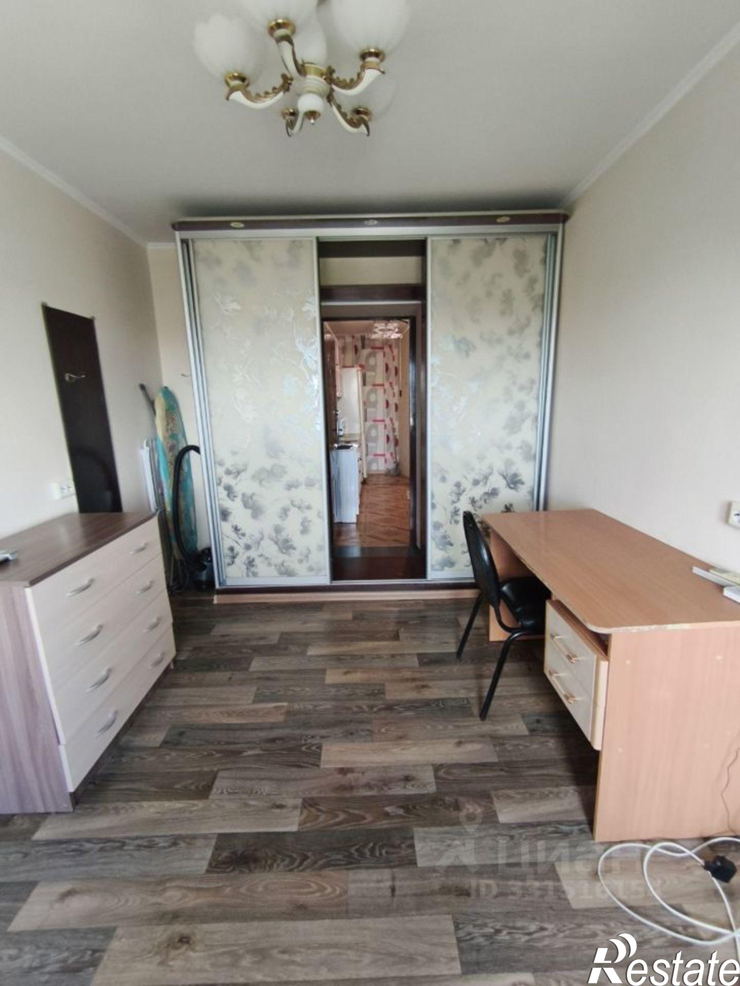 Сдать комнату за 18 000 рублей на ул Оборонная, 4