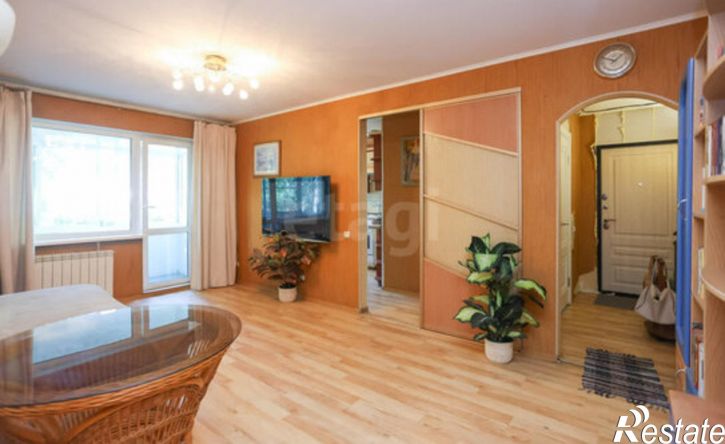3-комн квартира улица Шеронова, 50,  д. 50