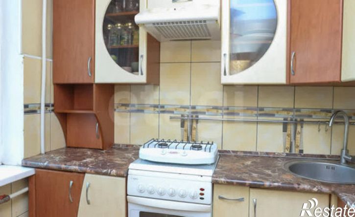 3-комн квартира улица Шеронова, 50,  д. 50