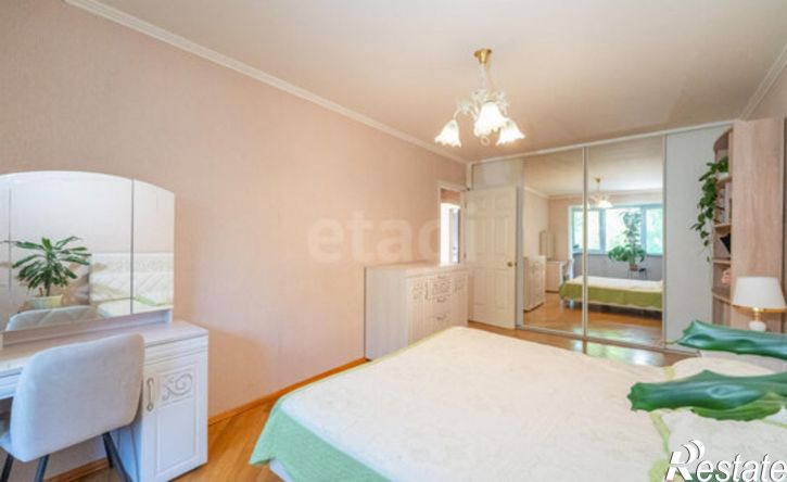 4-комн квартира ул Запарина, 49,  д. 49