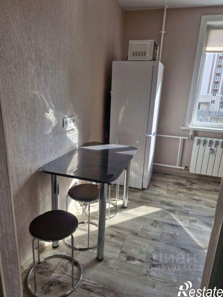2-комн квартира Южный м-н, улица Рокоссовского, 10 к8