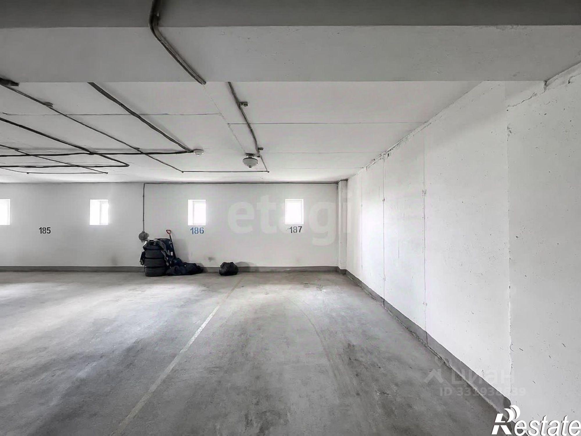 Купить гараж, место в паркинге за 1 443 850 рублей на ул Блюхера, 12/1