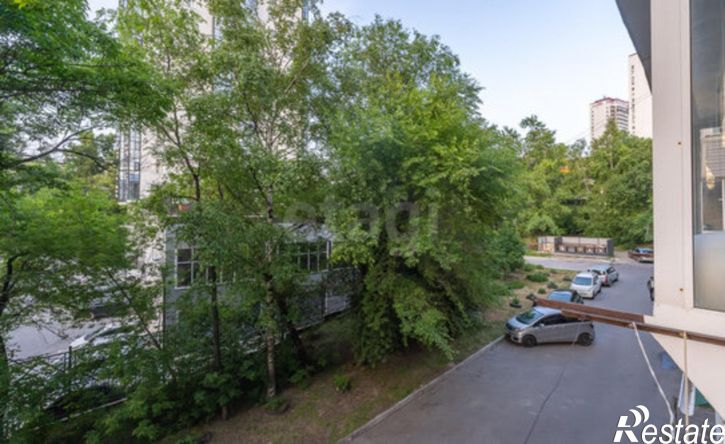 3-комн квартира ул Владивостокская, 38,  д. 38
