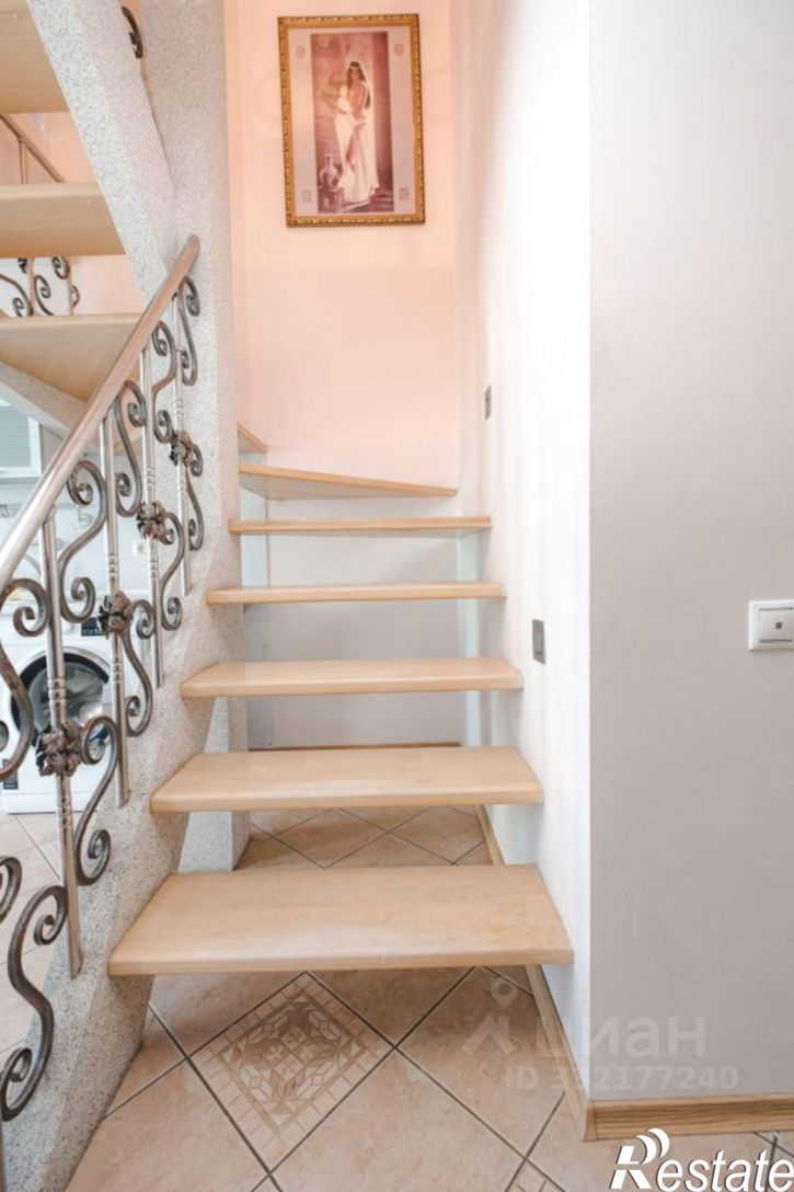 2-комн квартира ул Истомина, 42,  д. 42