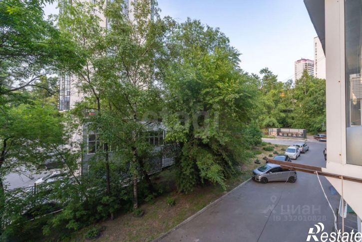 3-комн квартира ул Владивостокская, 38,  д. 38