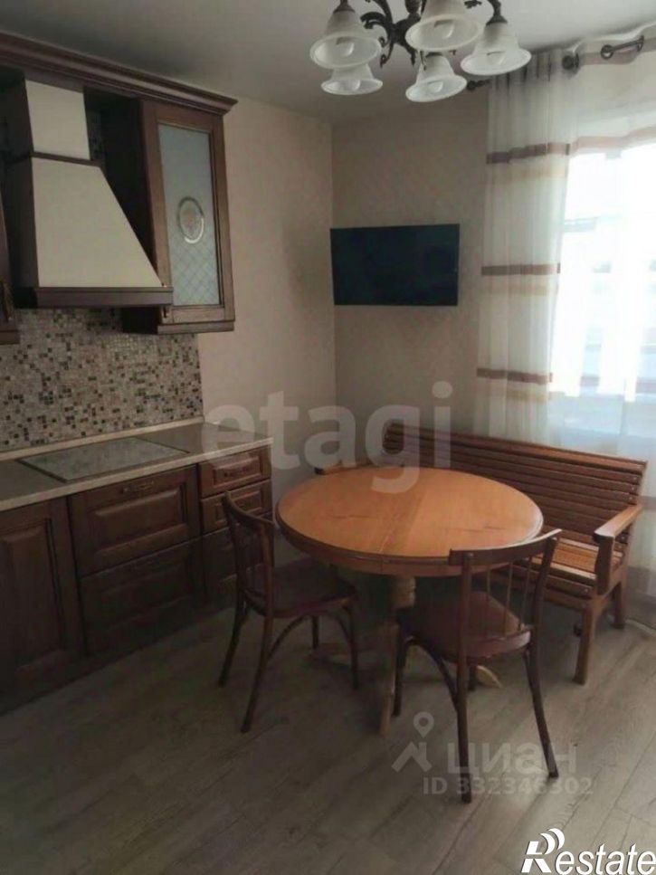 3-комн квартира ул Джамбула, 27,  д. 27